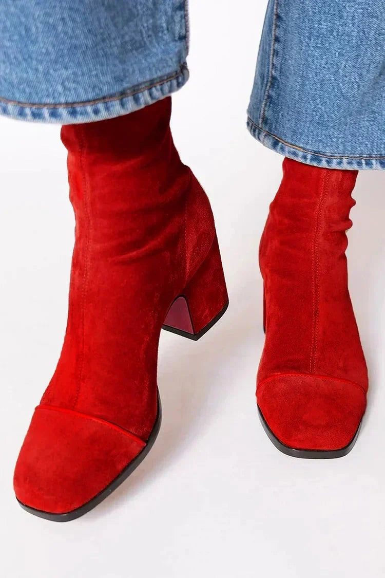 Ava | Botines Elegantes con Tacón Cuadrado