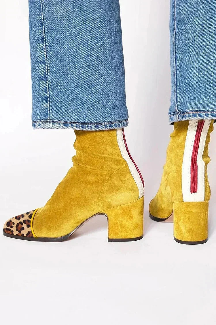 Ava | Botines Elegantes con Tacón Cuadrado