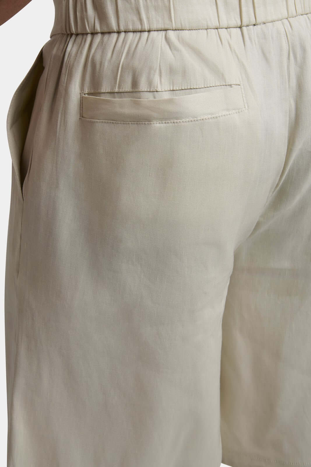 THE LINEN SET