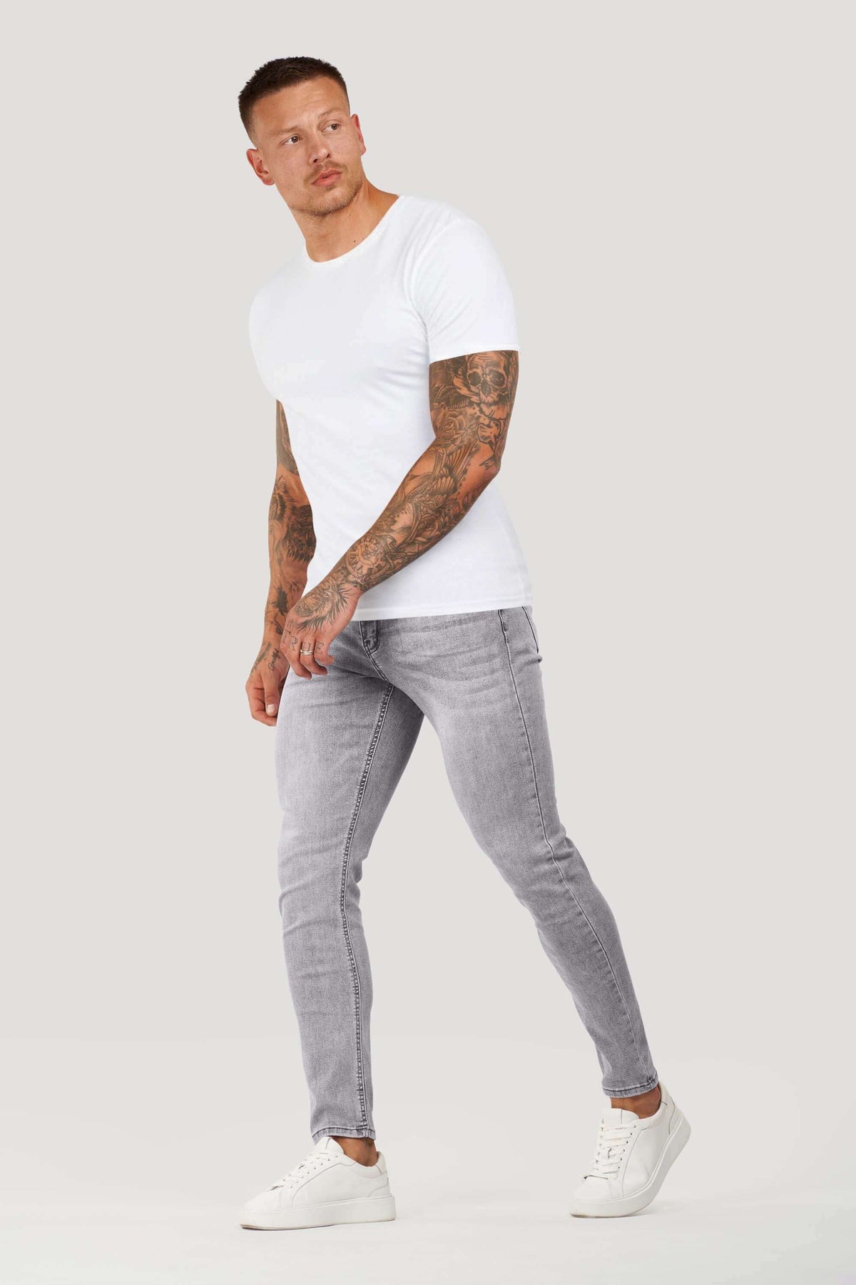 THE JAXON JEANS