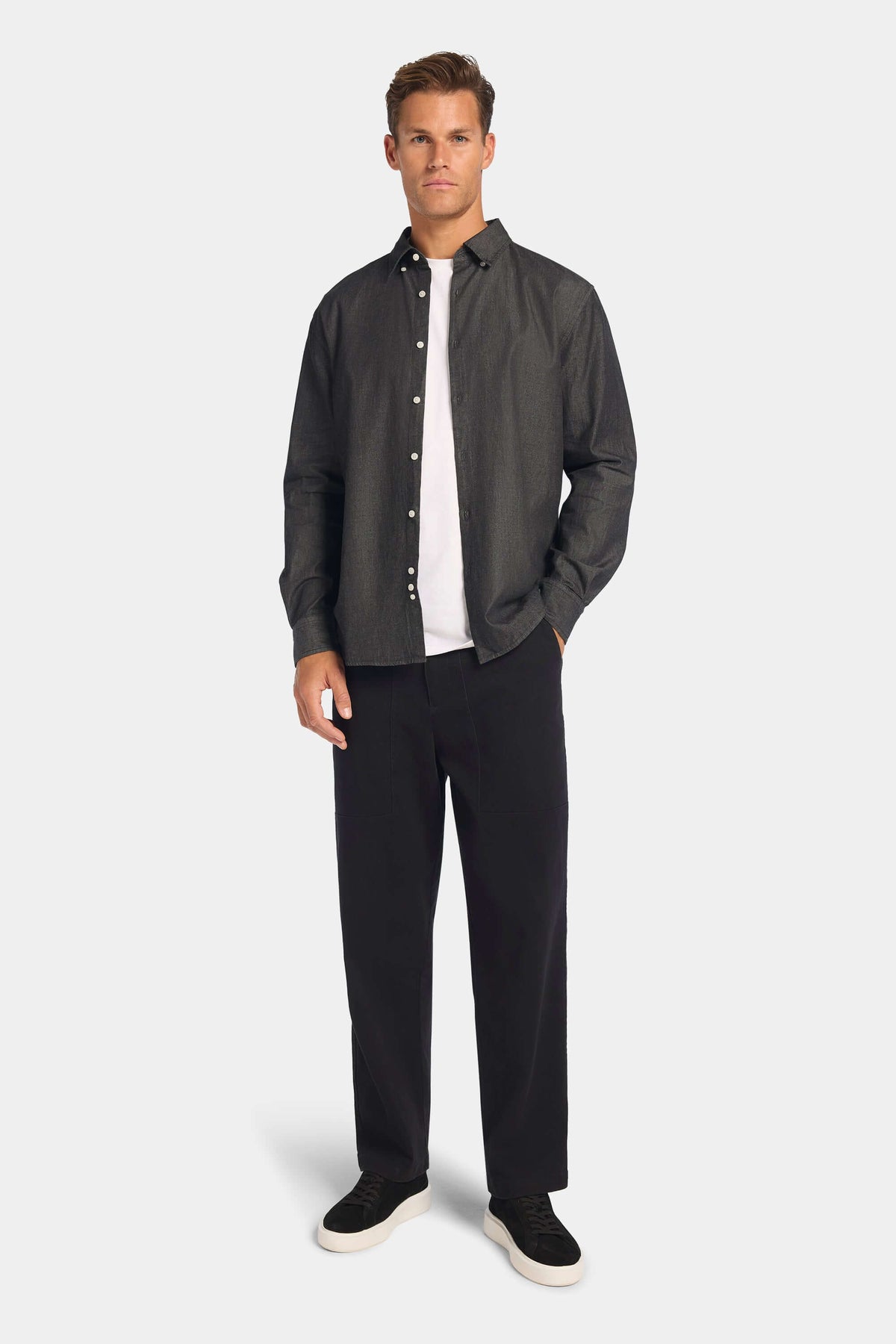 THE CHAMBRAY SHIRT