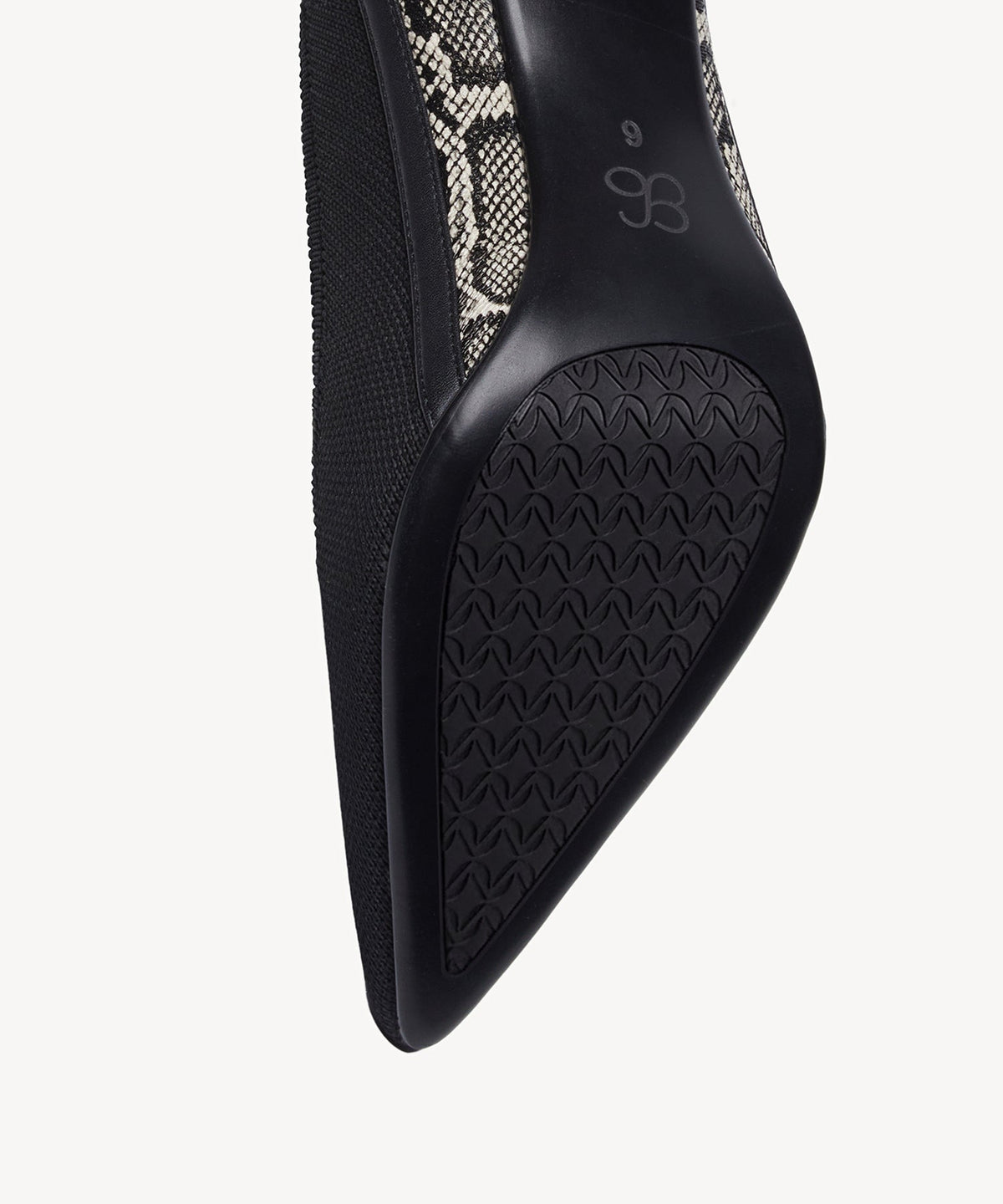 SerpentChic Pointed Toe Heeled Pump