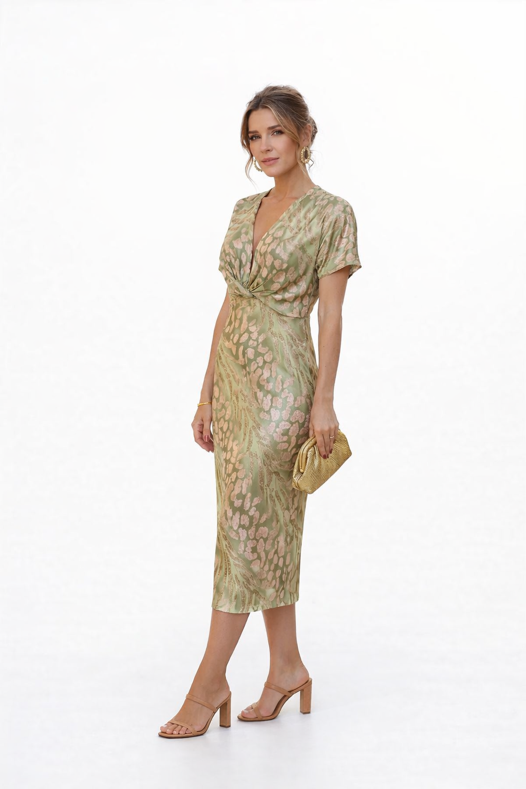 Vestido Mercedes – Elegancia luminosa que realza tu figura