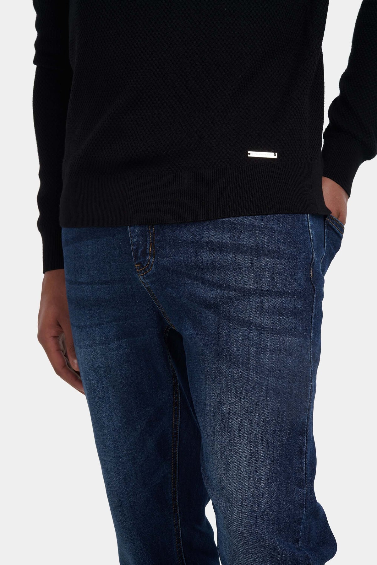 THE JAXON JEANS