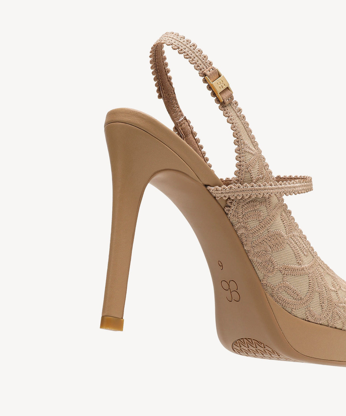 EmbroDance Pointed Toe Platform Heeled Slingback