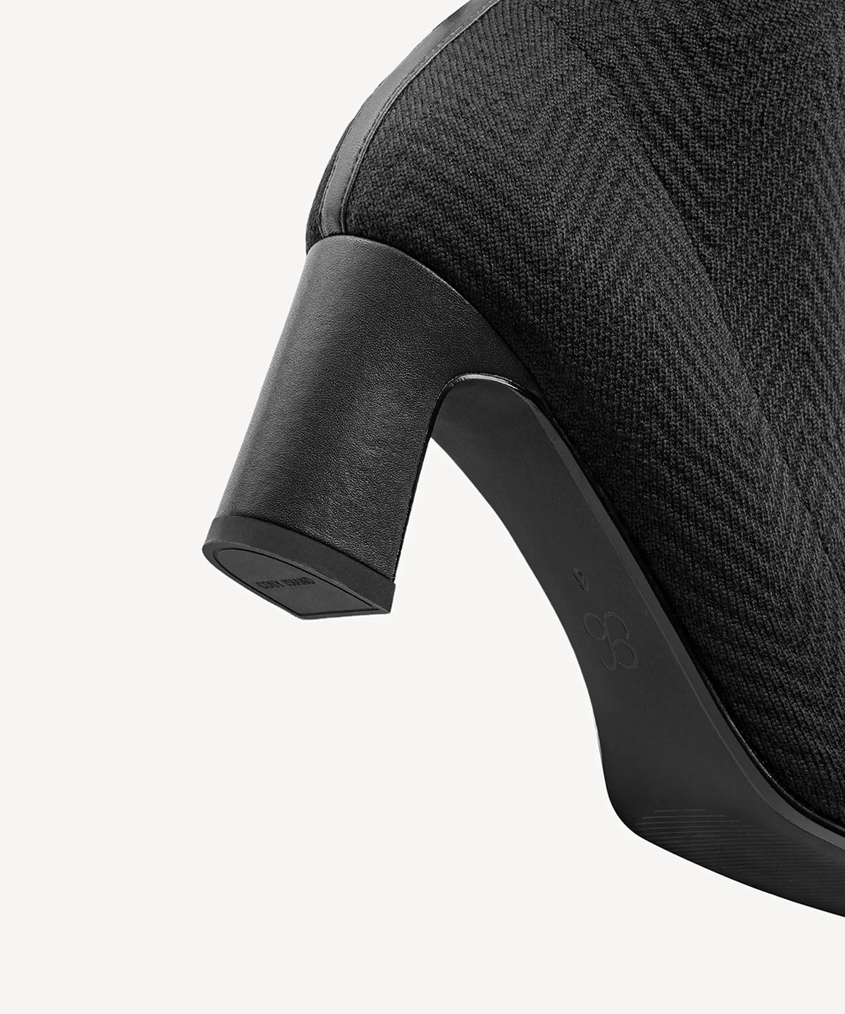 ThermoGrace Pointed Toe Block Heeled Ankle Boot