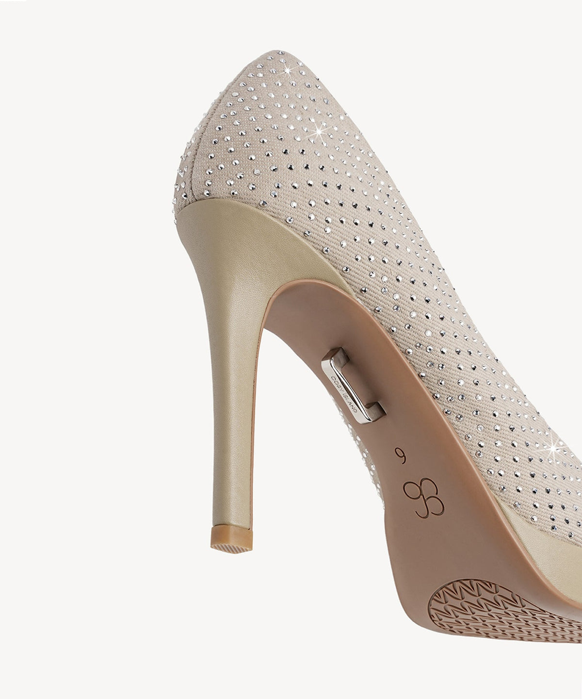 StyleFlex Pointed Toe Heeled Platform Pump