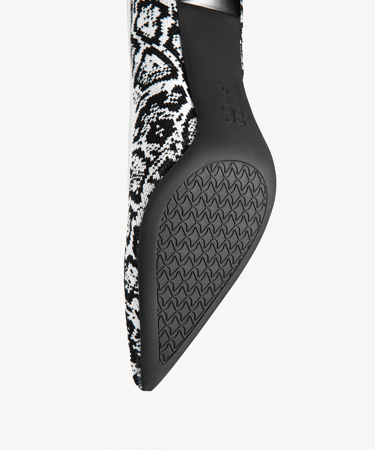 EternalPace Minimalist Stiletto Heeled Pump