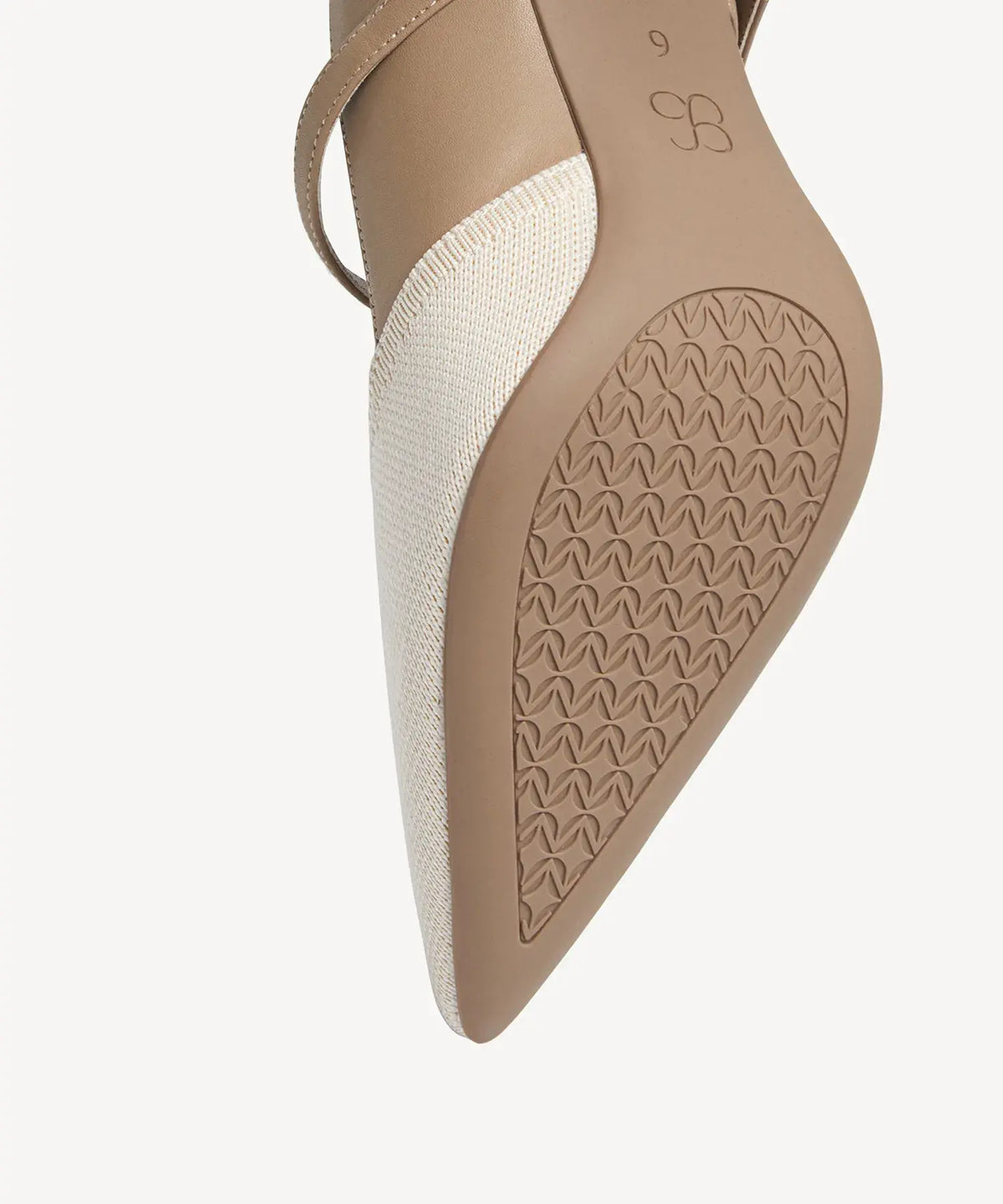 Bicolor Grace Pointed Toe Heeled Pump