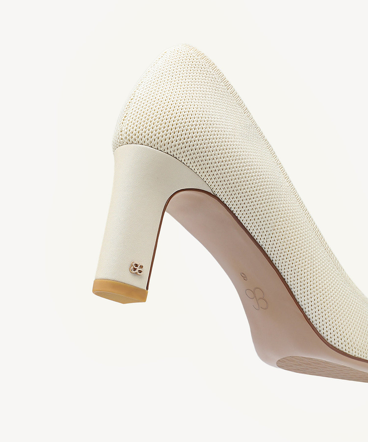 PillarMode Round Toe Block Heeled Pump