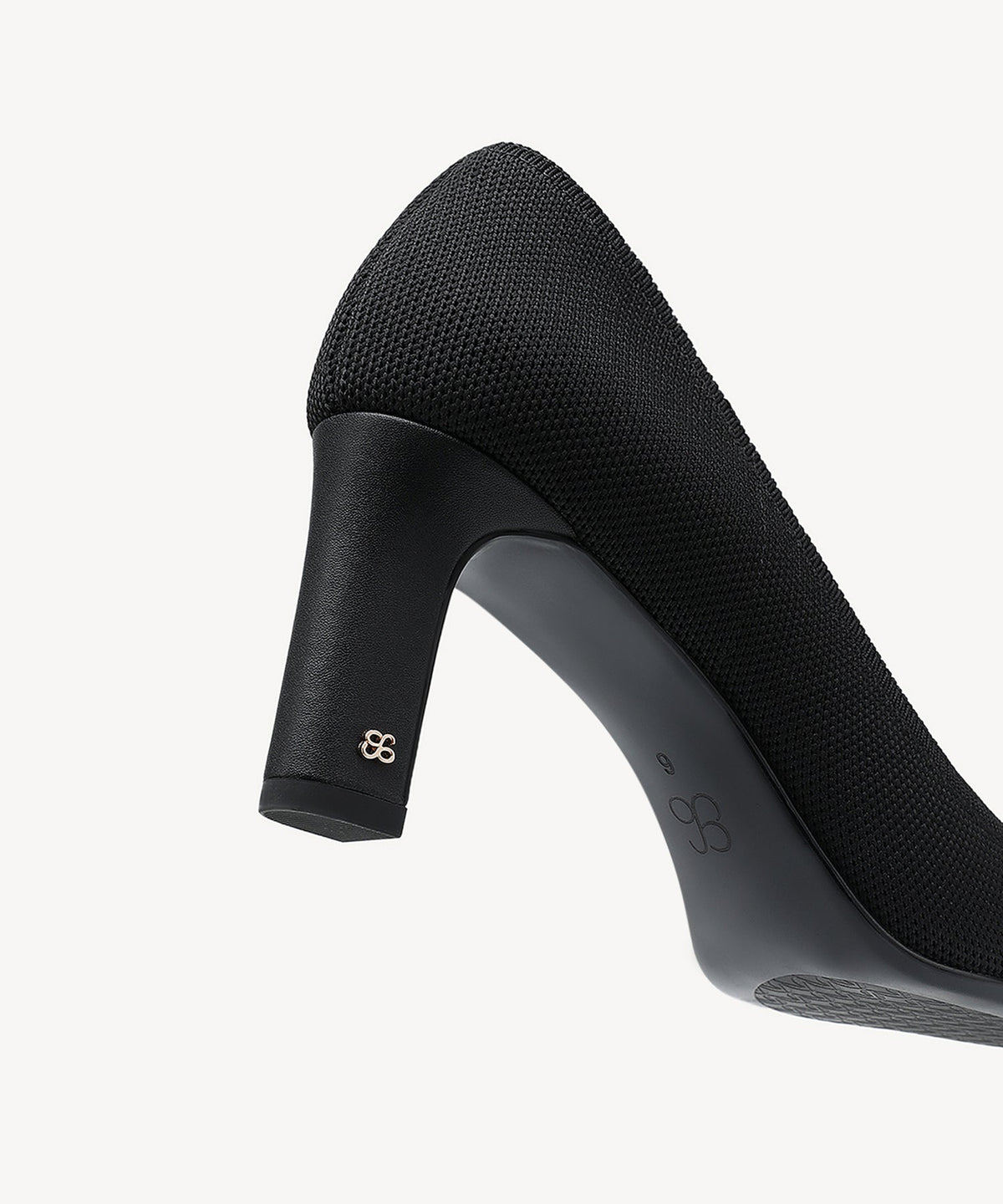 PillarMode Round Toe Block Heeled Pump
