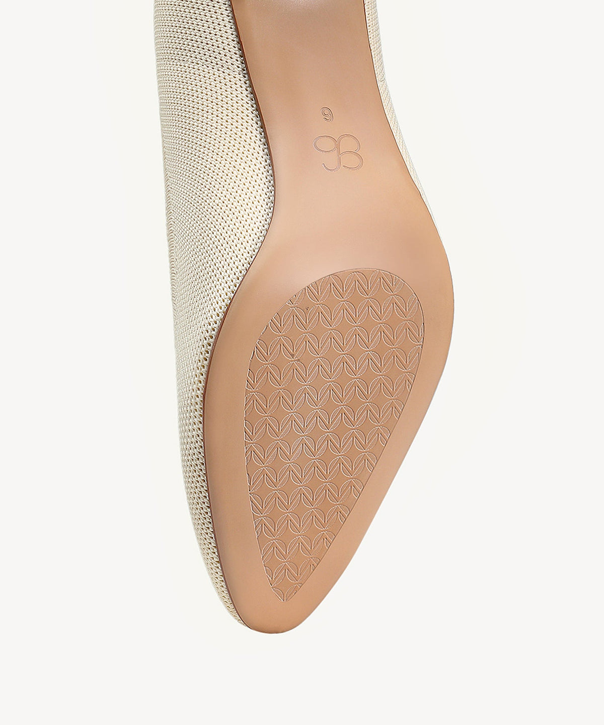 PillarMode Round Toe Block Heeled Pump