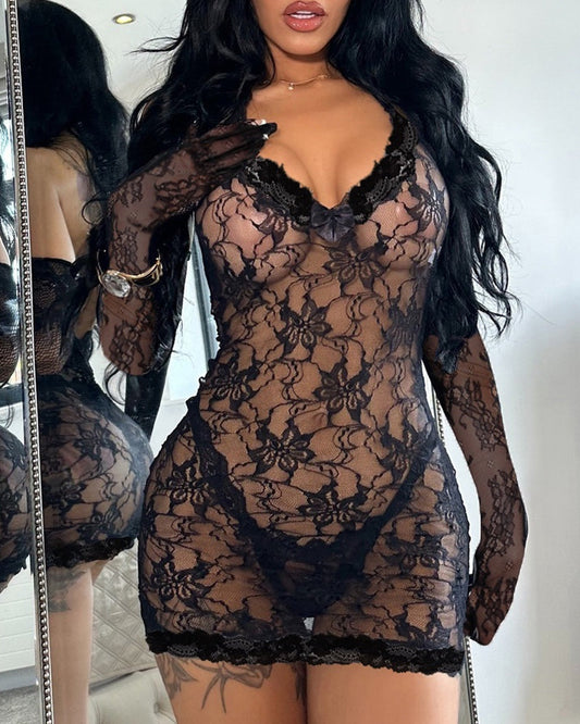 Camisón Ceñido de Encaje Floral Transparente con Cuello Halter, Espalda Abierta y Guantes
