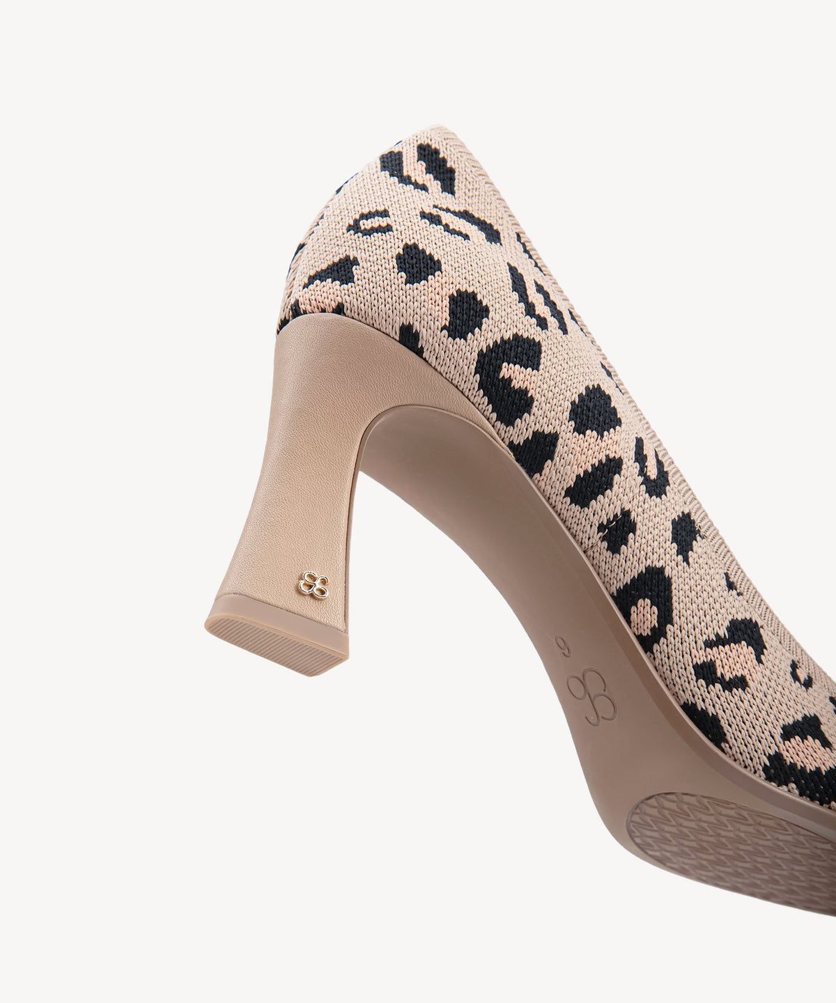 SerenTouch Pointed Toe Heeled Pump