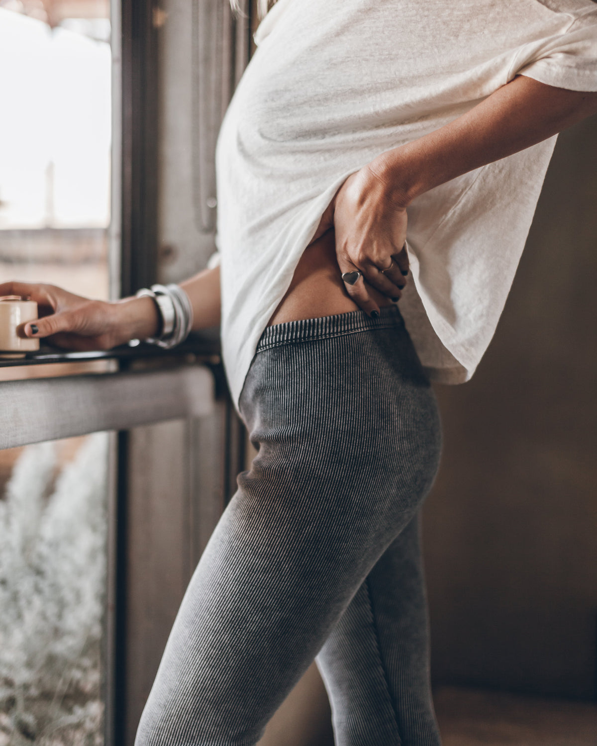 The Dark Ribbed Leggings