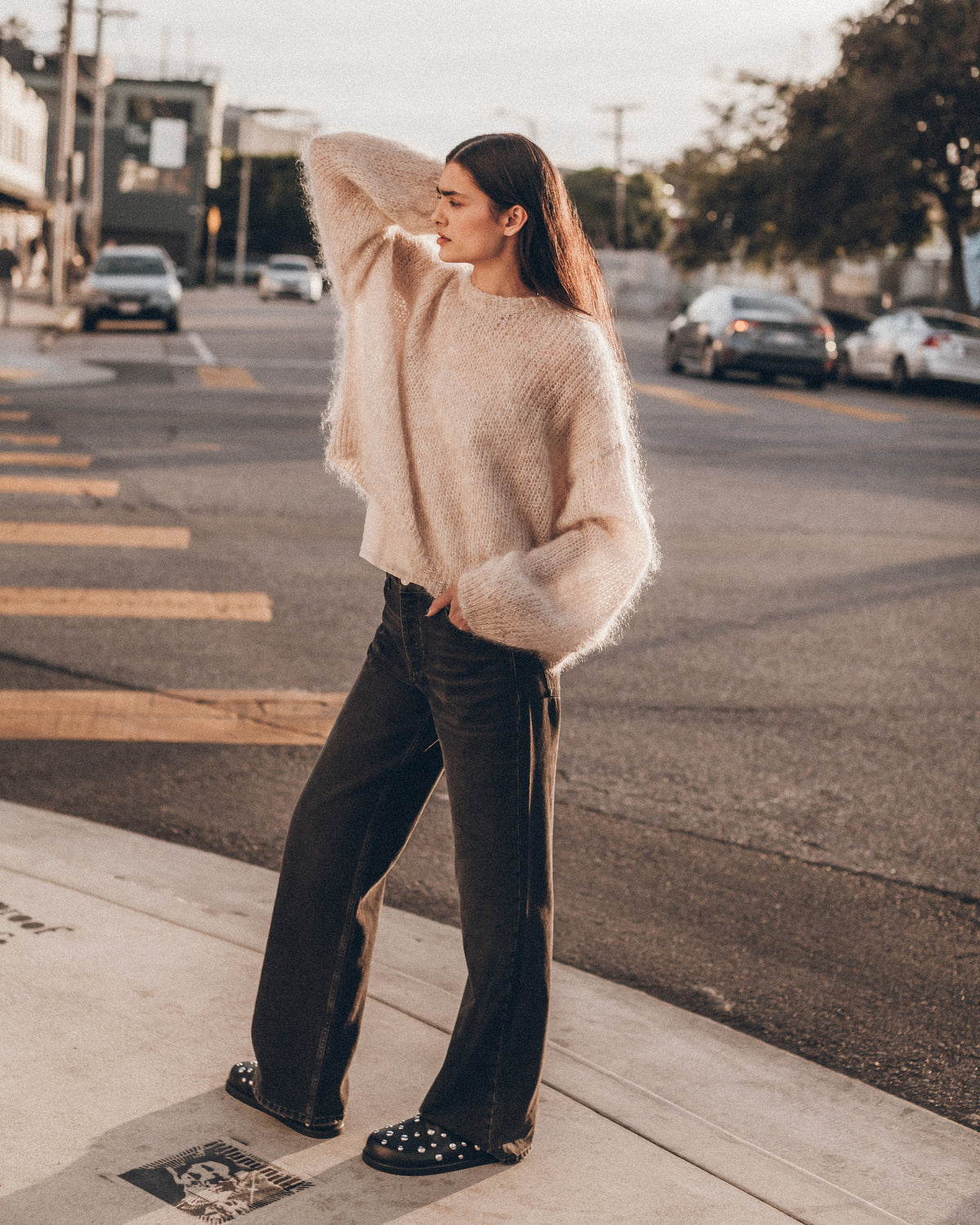 The Black Loose Jeans