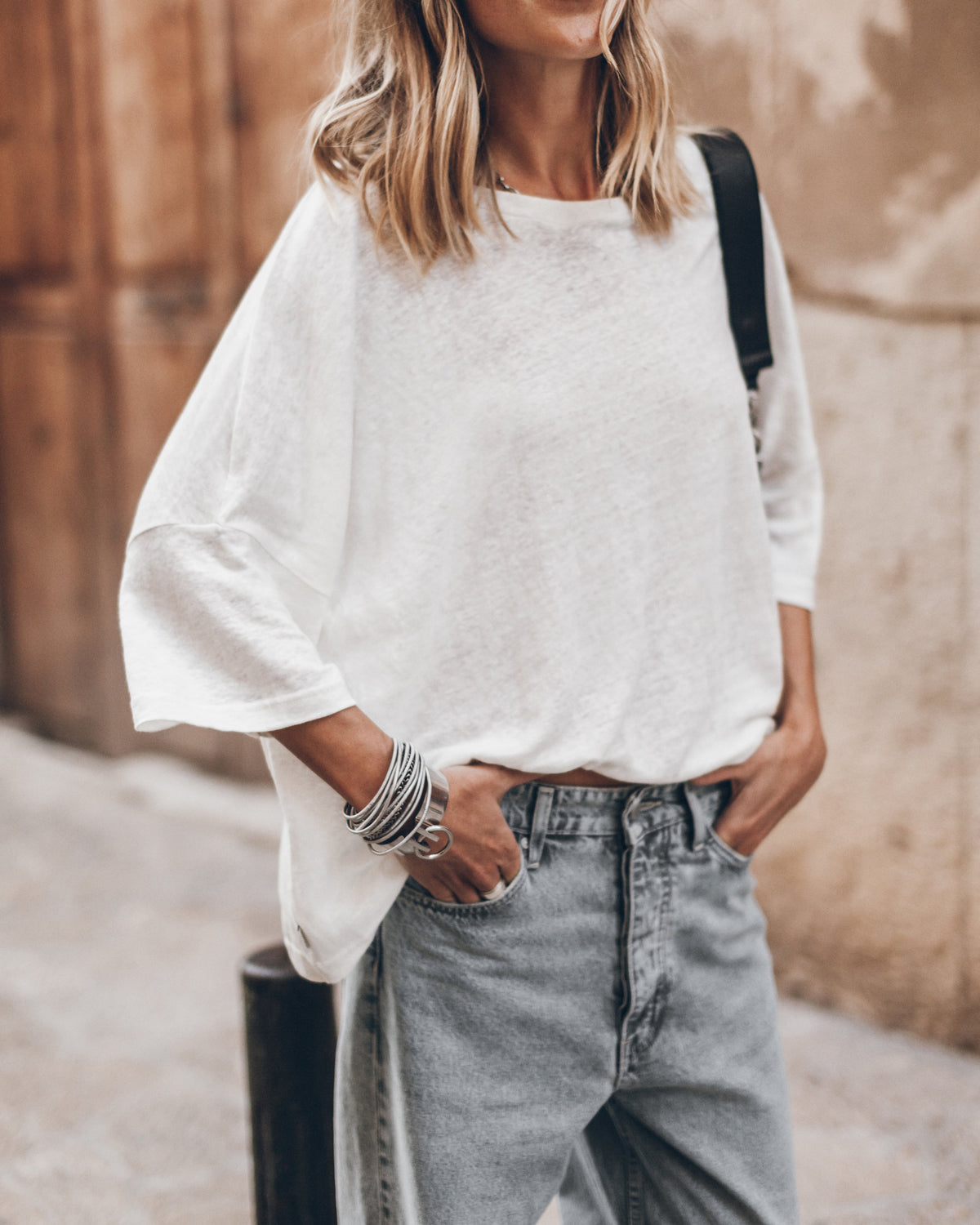 The White Loose Linen T-Shirt